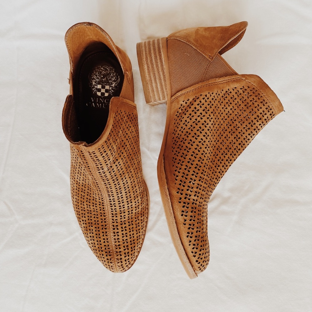 Vince Camuto 6.5M Perforated Ankle Boots